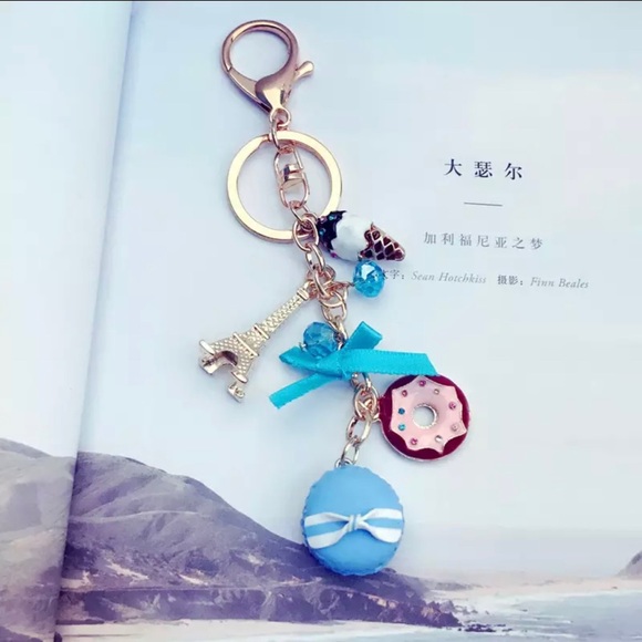 Blue macaron Keychain - Picture 1 of 1